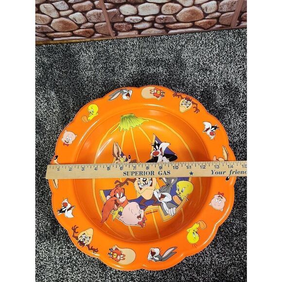 Vintage 1996 Looney Tunes Trick or Treat Plastic Candy Bowl A98 - Picture 5 of 6